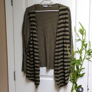 Reitmans Plus size 2x green and black stripes stretchy sweater cardigan